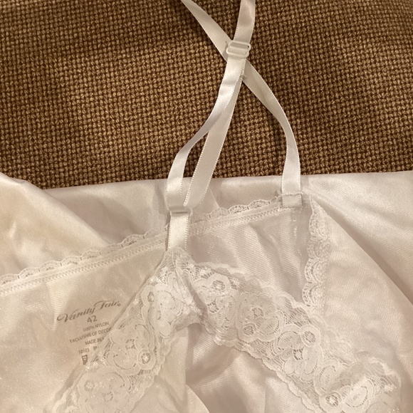 Vintage Vanity Fair slip/nightgown/slip dress - Picture 4 of 8